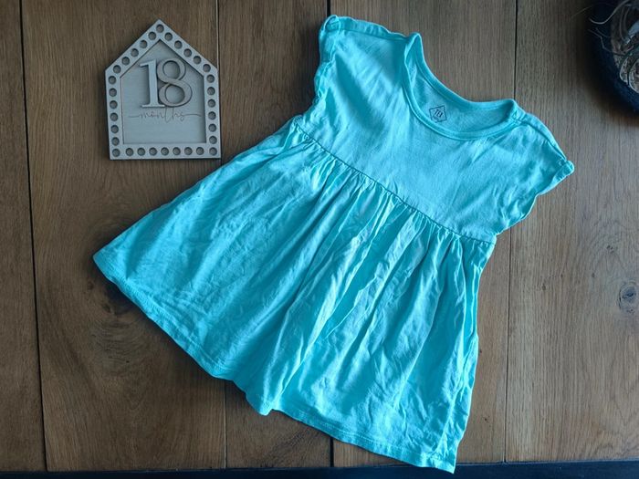 Robe 18 mois neuve