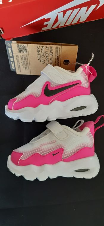 Nike Air Max Nova taille 18,5