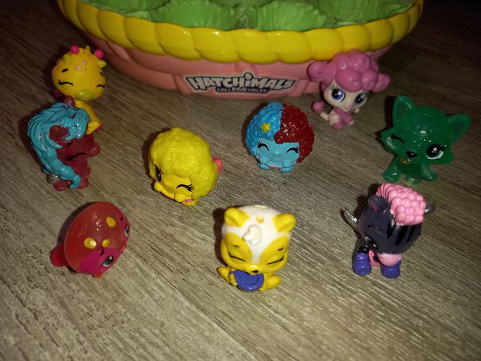 panier à oeufs avec lot de 9 hatchimals - photo numéro 2