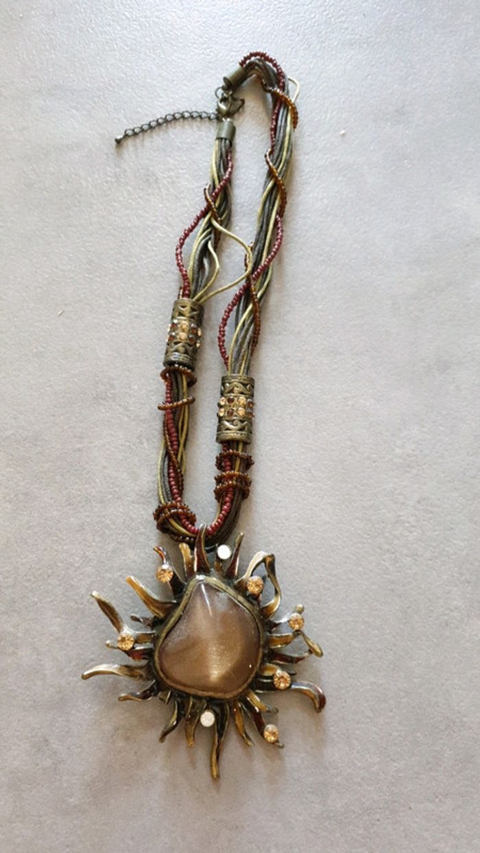 Collier fantaisie