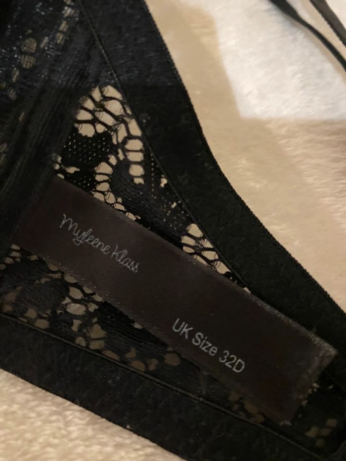 Soutien gorge noir ouvert taille 85D - photo numéro 5