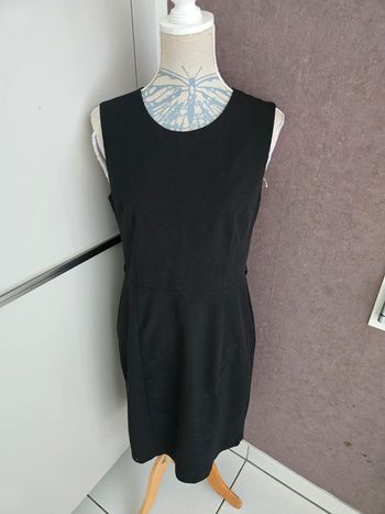 Robe Camaïeu taille 40 très bon état, peu portée