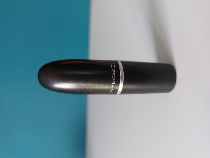 Rouge à lèvres Mac amplified crème n°108 Dubonnet - photo numéro 3