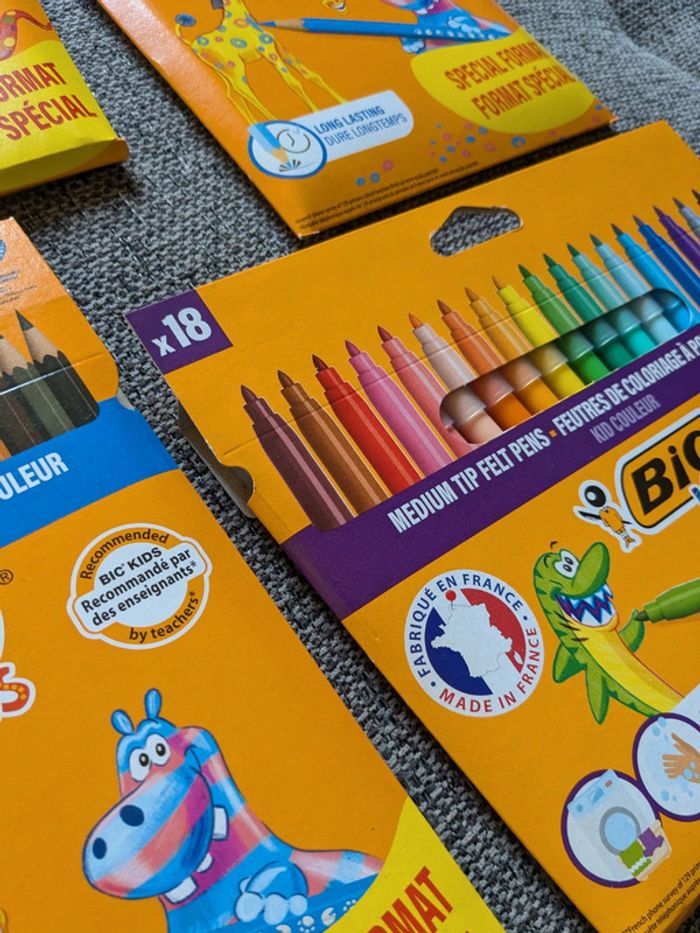 2 paquets de 18 feutres et 18 crayons de couleurs - photo numéro 3