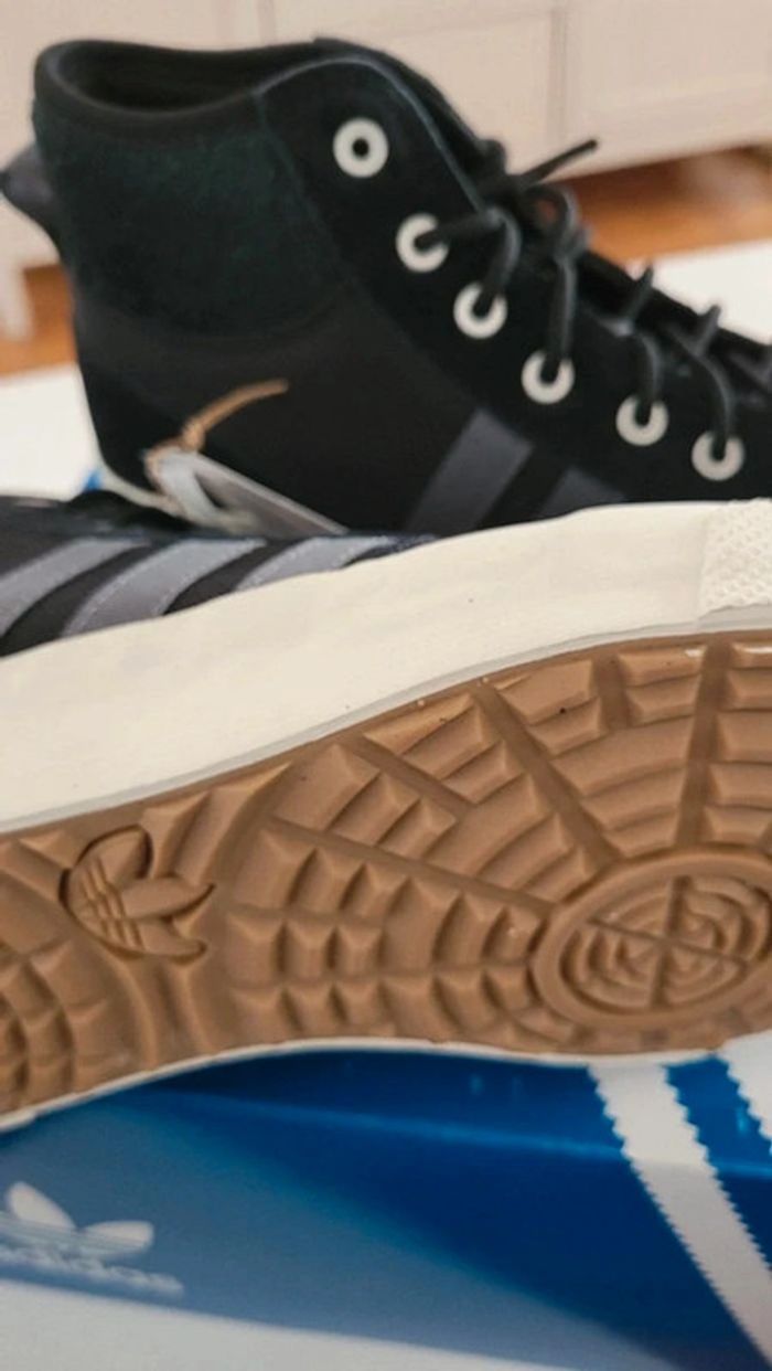 Basket adidas neuve casual nizza 42 2/3 - photo numéro 4