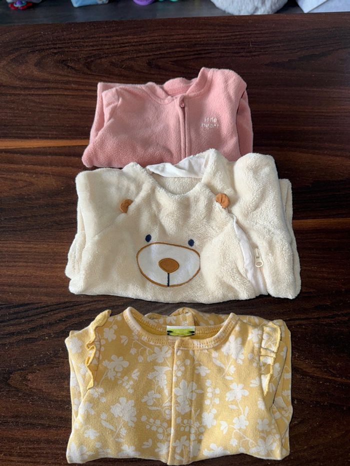 Lot de trois pyjamas chauds