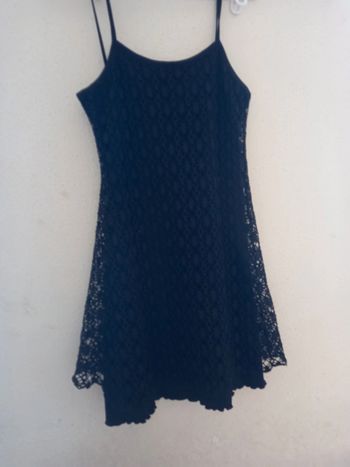 Robe dentelles noires Taille : 36