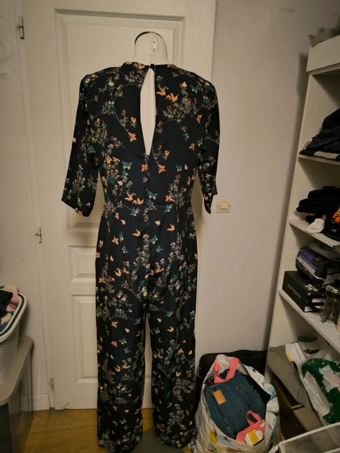 Combinaison bleue marine à fleurs Kiabi taille 40 - photo numéro 5