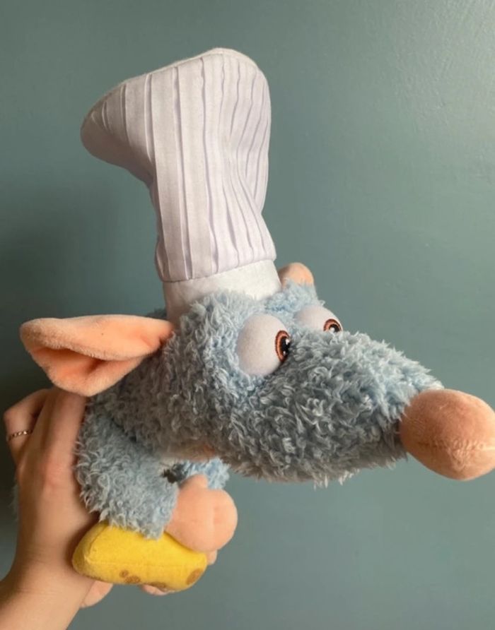 Grande peluche Disney remy le rat de ratatouille - photo numéro 4