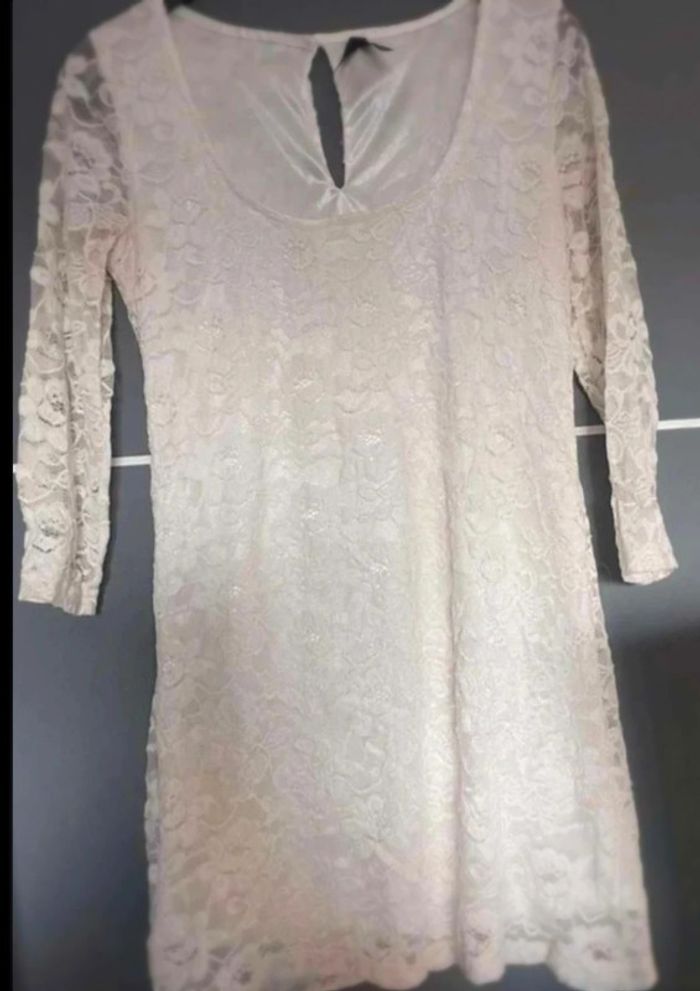 Robe  blanche M 38  dentelle femme