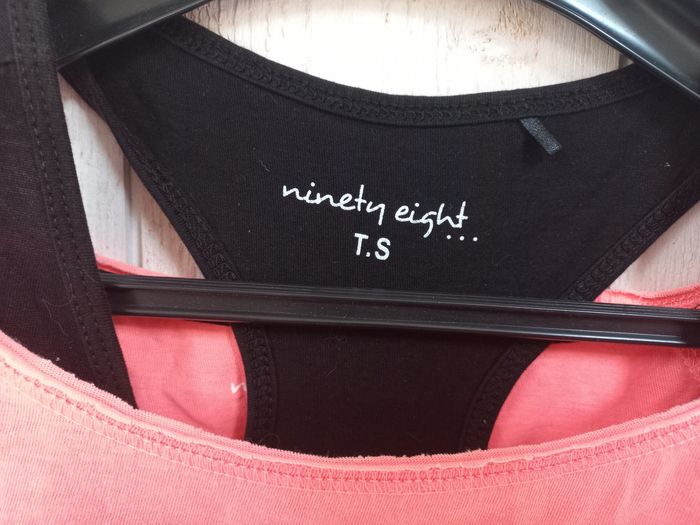 Haut sport 36 - photo numéro 4