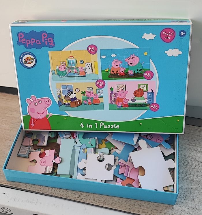 Lot de 4 Puzzle en 1 Peppa Pig 12 16 20 et 24 pièces en bon état