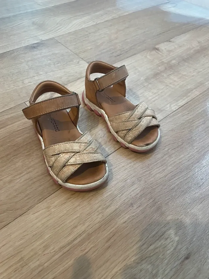 Sandales