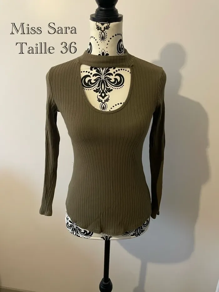 Top Miss Sara - Coupe moulante - Taille 36