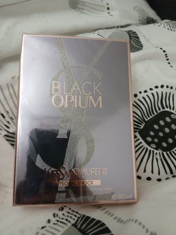 Parfum  Opium