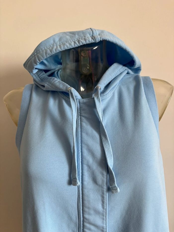 Sweat sans manches à capuche - photo numéro 6