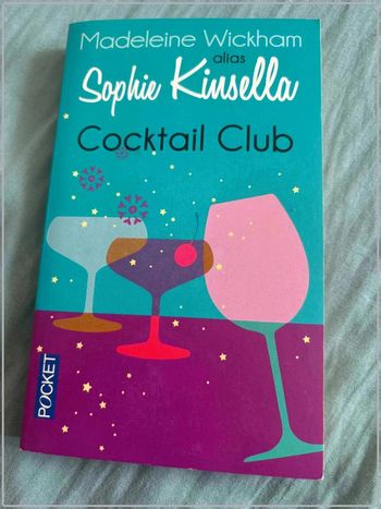 Livre pocket coktail club de madeleine wickham alias sophie kinsella