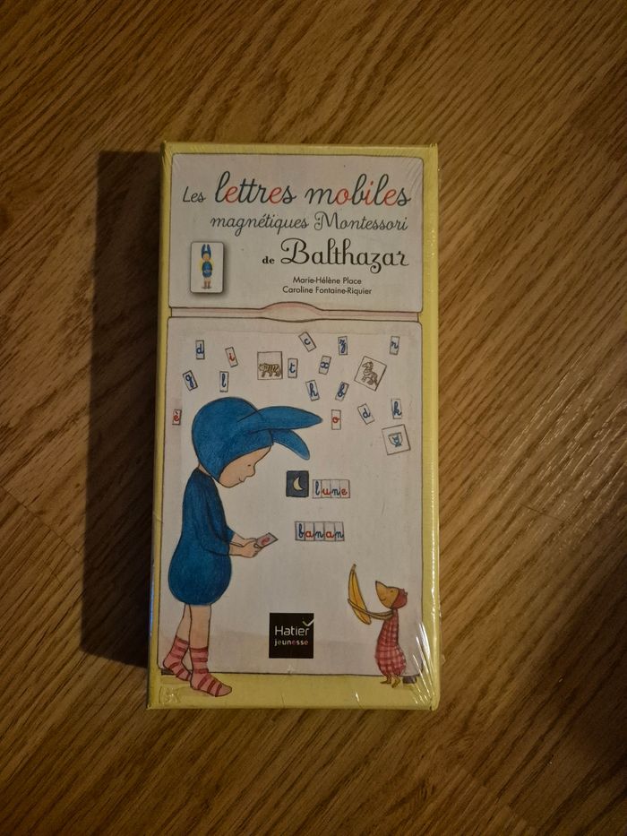 Lettre mobile magnétique montessori de Balthazar NEUF