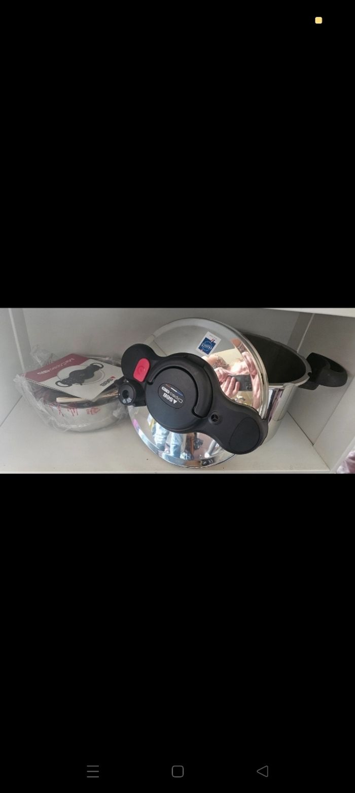 Autocuiseur Seb 6 l clipso neuf