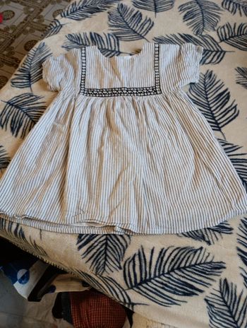 Robe légère brodée