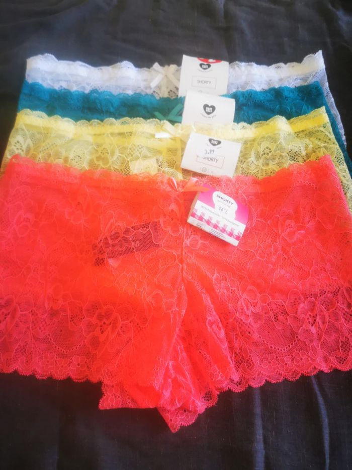 Lot de 4 shorty boxer culotte  neuf taille M 38/40 dentelle