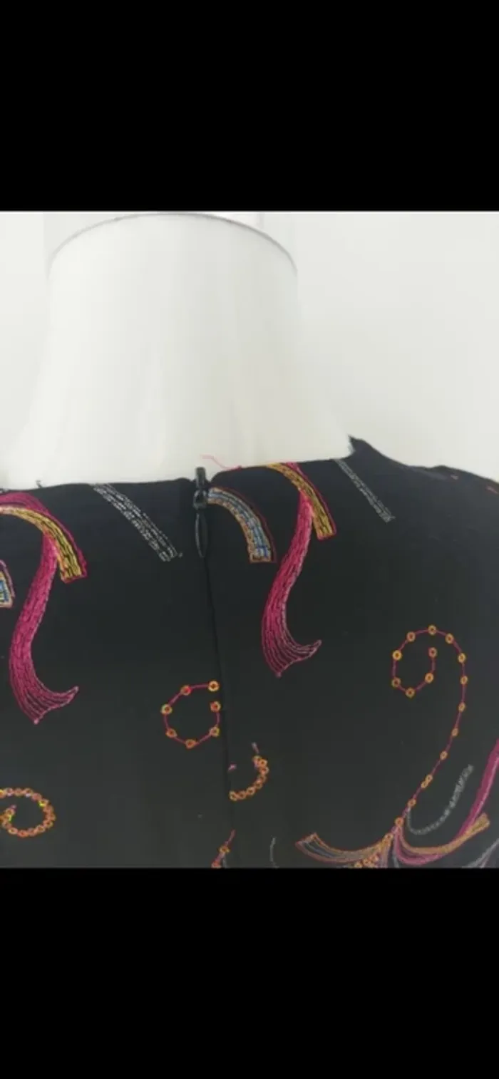 Tunique /robe pailletée neuve - photo numéro 5