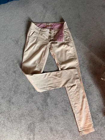 Pantalon bershka beige