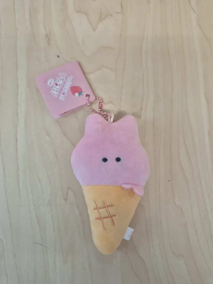 Porte-clés Peluche Tsuburana Hitomi "Ichigo fare" : Soft Cream