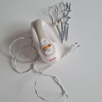 Batteur électrique seb