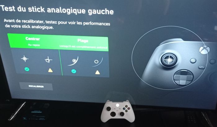 😍 manette Xbox séries/one/pc robot white en boite - photo numéro 3