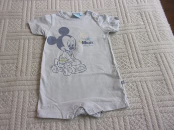 combishort Disney Mickey taille 3 mois