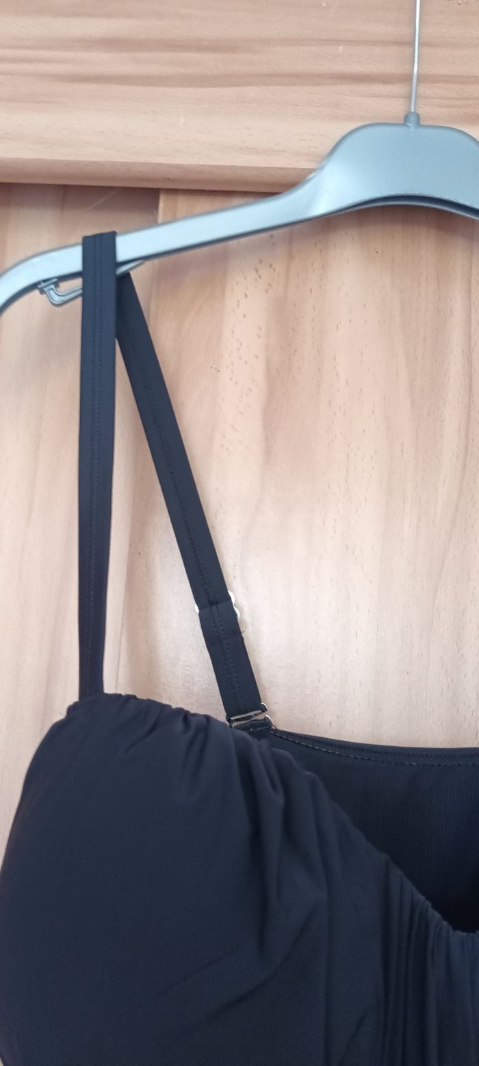 Combinaison taille 46 bonnet 105E bon prix - photo numéro 3