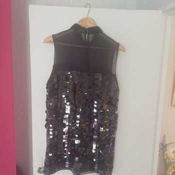 Robe noir a sequin