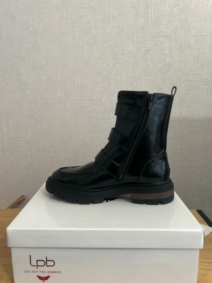 Bottines Les petites bombes 💣 noires vernies 38 - photo numéro 3