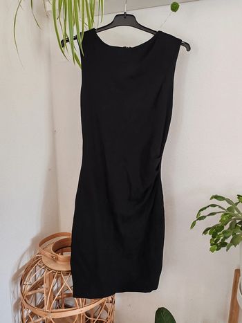 Robe noire élégante mango