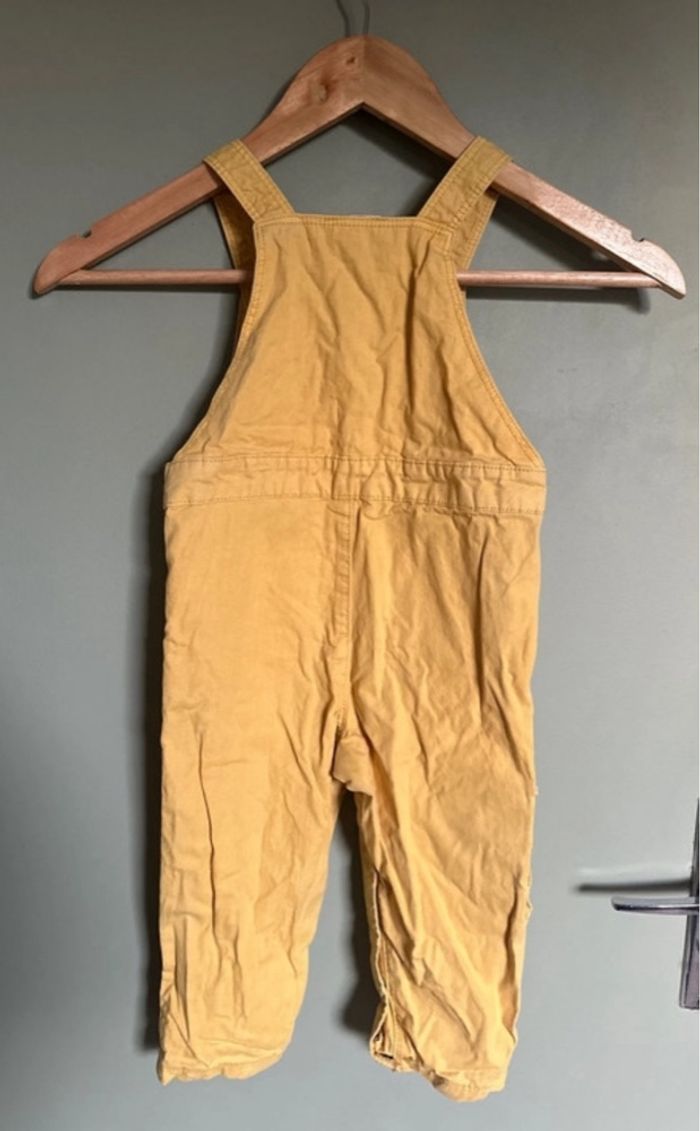 Salopette jaune - photo numéro 2