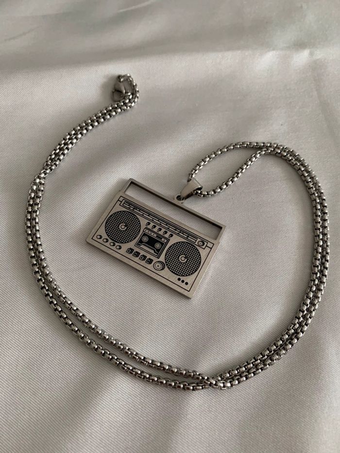 Collier mixte vintage pendentif radio chaine hi-fi argenté en acier inoxydable - photo numéro 4