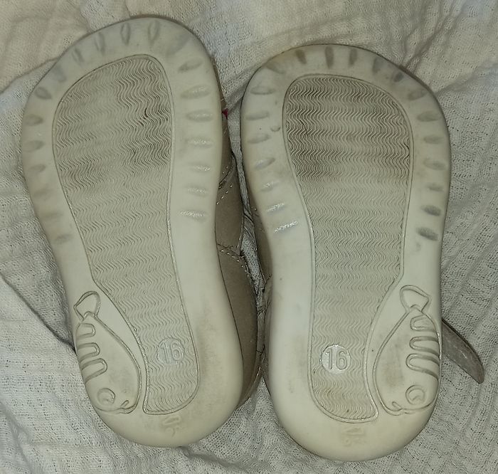 Chaussure fille t 16 - photo numéro 3