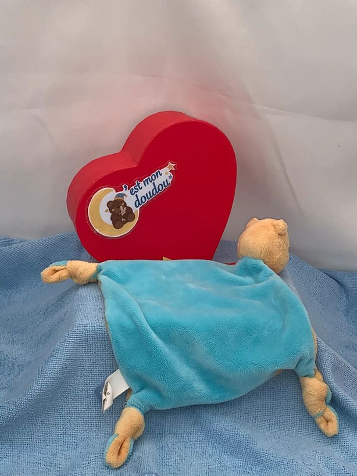 DY112 doudou winnie disney - photo numéro 2