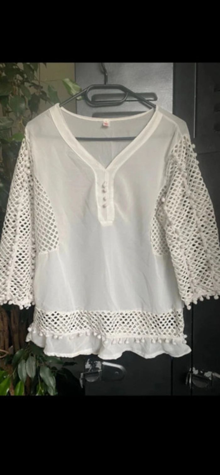 Chemisier blanc ajouré, taille XL - photo numéro 9
