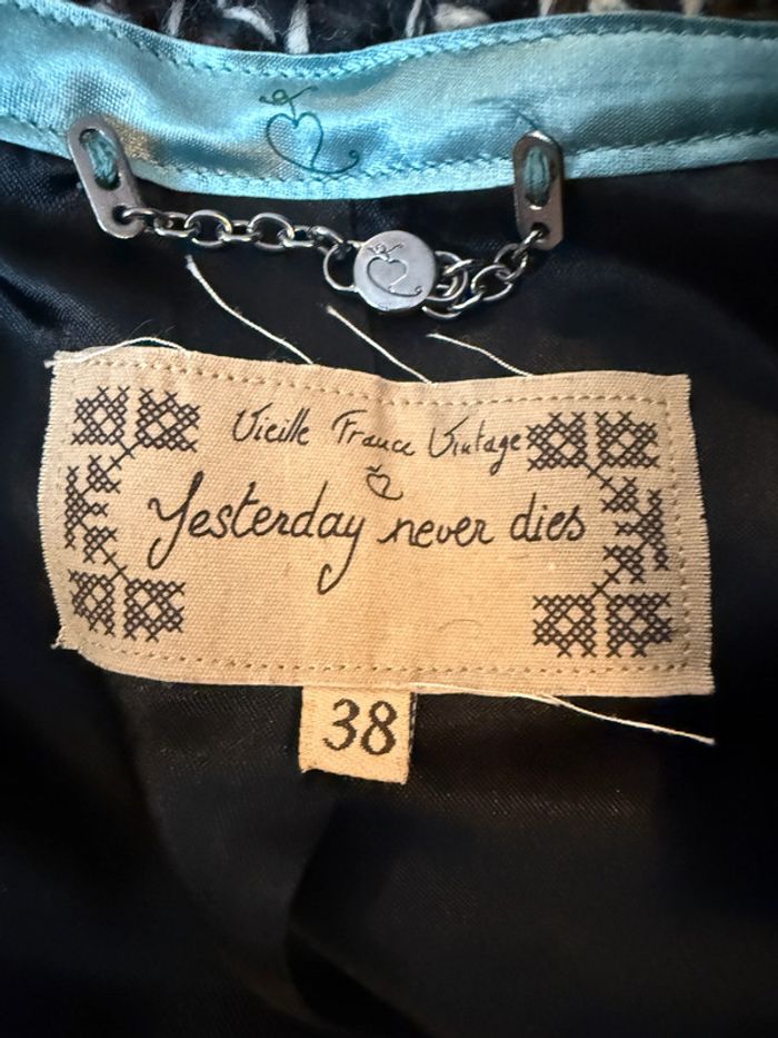 Manteau en laine Vieille France Vintage Taille 38 - photo numéro 3