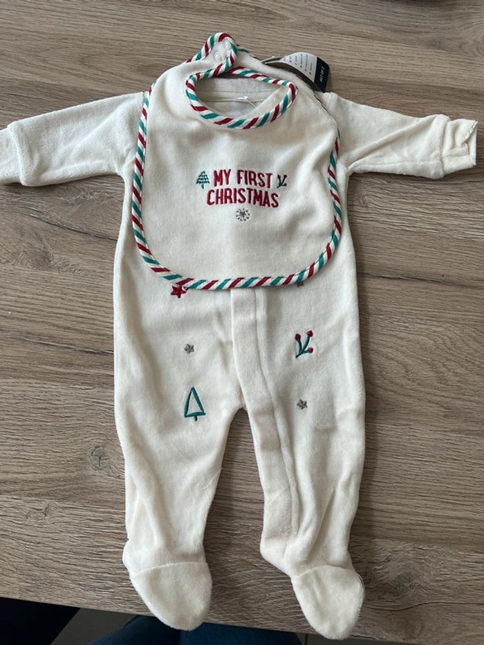 Pyjama + bavoir