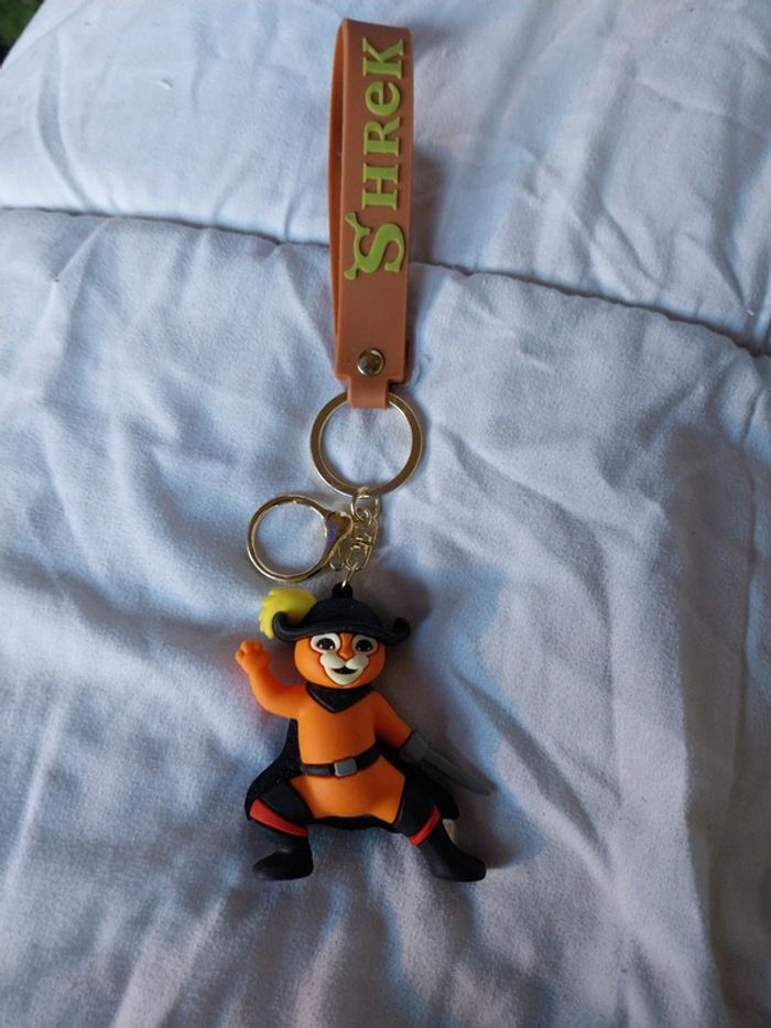 Porte-clés chat potté shrek
