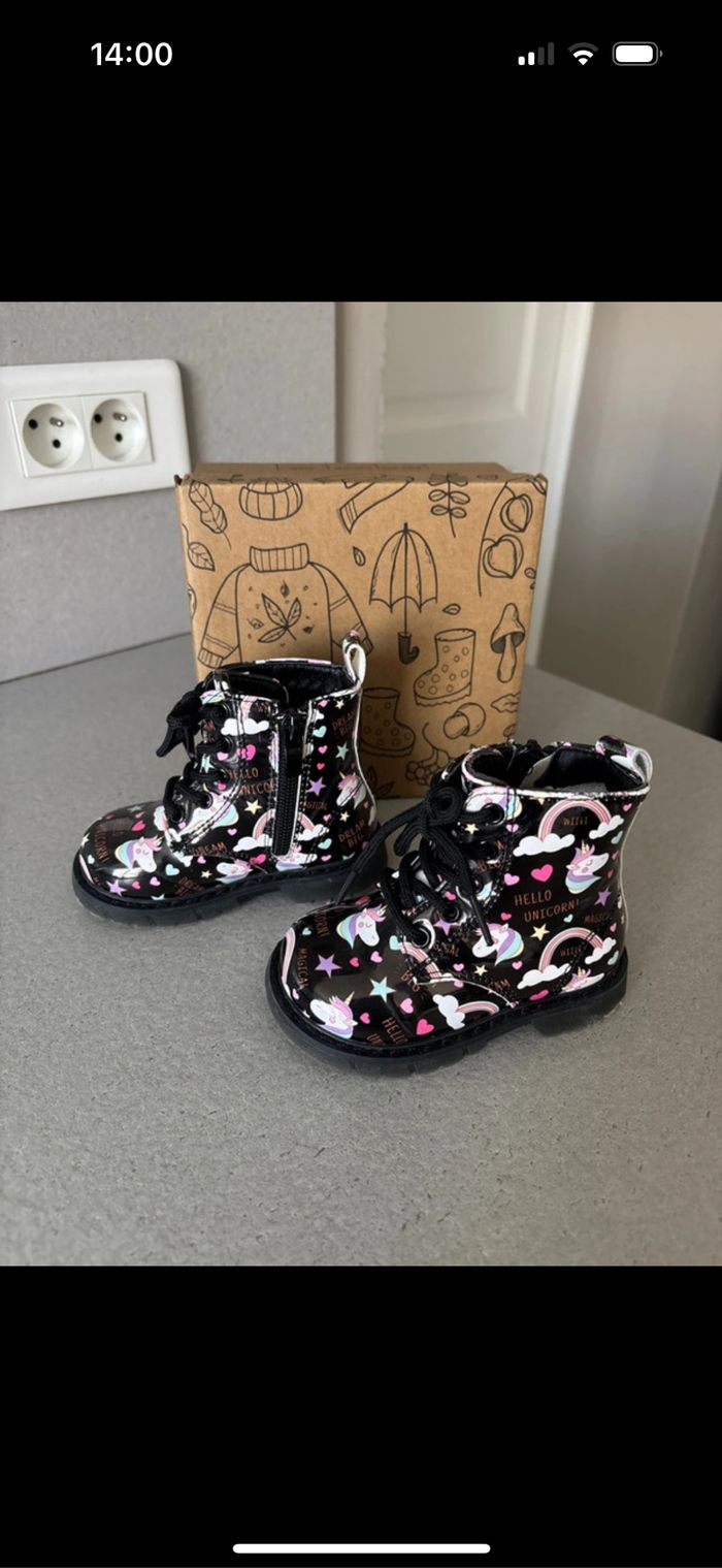 Chaussures montantes bébé fille arc-en-ciel/ licorne 21
