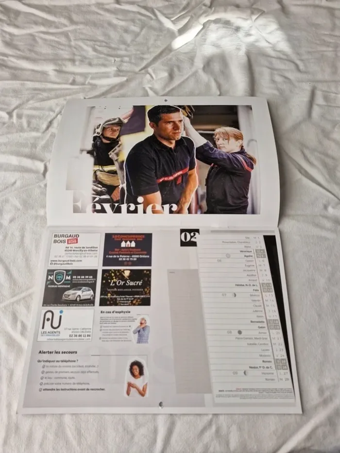 Calendrier des pompiers d'Orléans Centre 2023 - photo numéro 3