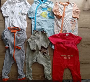 Lot 6 pyjamas 12 mois