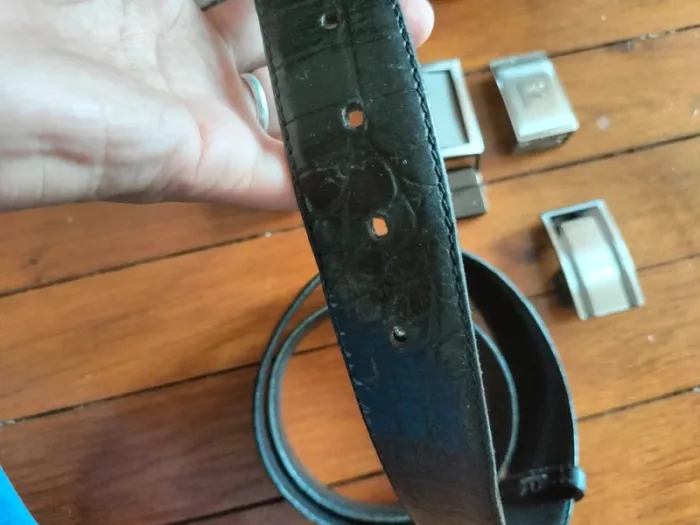 Lot de boucles ceinture homme + 1 ceinture noire en cuir - photo numéro 6