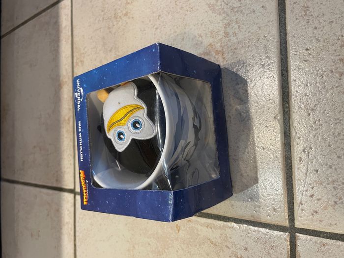 Bol et peluche Madagascar neuf