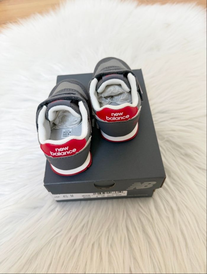Baskets New Balance bébé – Taille 20,5 – gris/rouge – Neuf avec étiquette - photo numéro 8