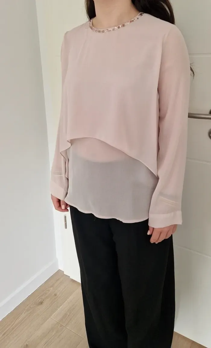 Blouse avec sequins - photo numéro 2